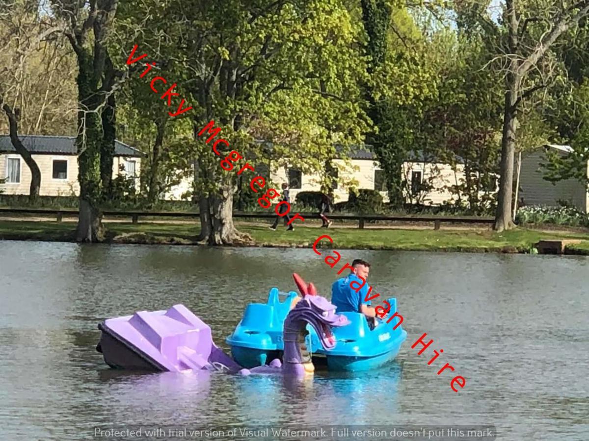 ホテル Haggerston Castle Tower Lawn Hire バーウィック・アポン・ツイード エクステリア 写真